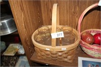 BASKET WITH TUMBLERS