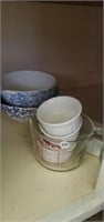 Pyrex measuring cup, corningware oven bowls and