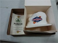 Pioneer Hat & Box