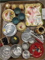 Vintage Child's Tin Kitchenwares