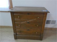 Vintage small oak dresser - 30" x 30" x 16"