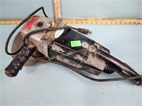 Craftsman 9 inch sander grinder - powers on