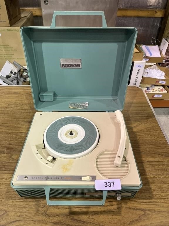 General Electric Party Mate Portable Record Player