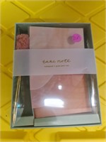 Note pad & pom pen set