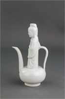 Chinese Yuan /Ming Style Porcelain Wine Pot