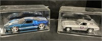 Diescast Vehicles 2005 Ford GT & Ertl Corvette.