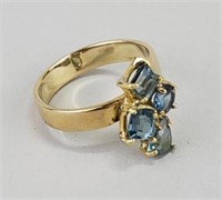 14K Gold Aquamarine Gemstone Ring.