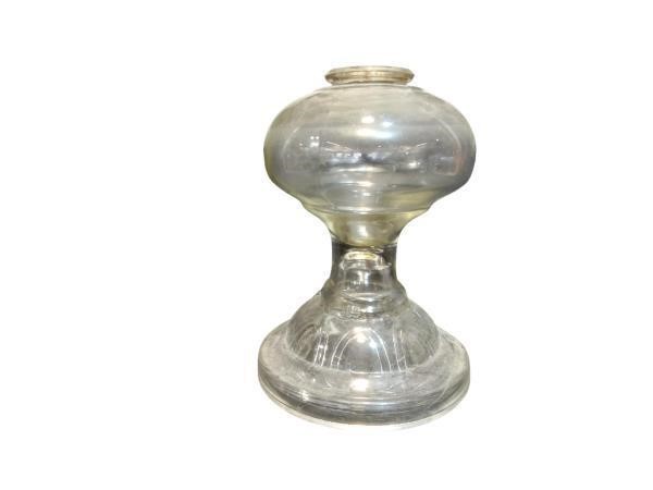 Elegant Clear Glass Candle Holder with Round Base