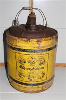 Yellow Smith oil can