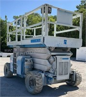 2006 Genie Dual Fuel Scissor Lift GS-4390