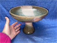 Vtg signed pottery pedestal bowl (9in diameter)