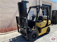 Yale 6,000 lb Pneumatic Tire Forklift