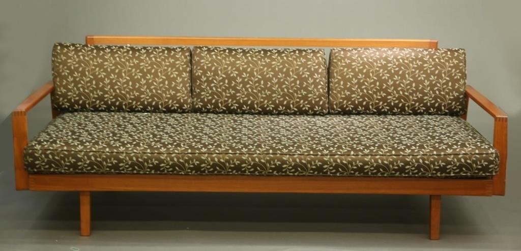 Walter Knoll Antimott sofa.