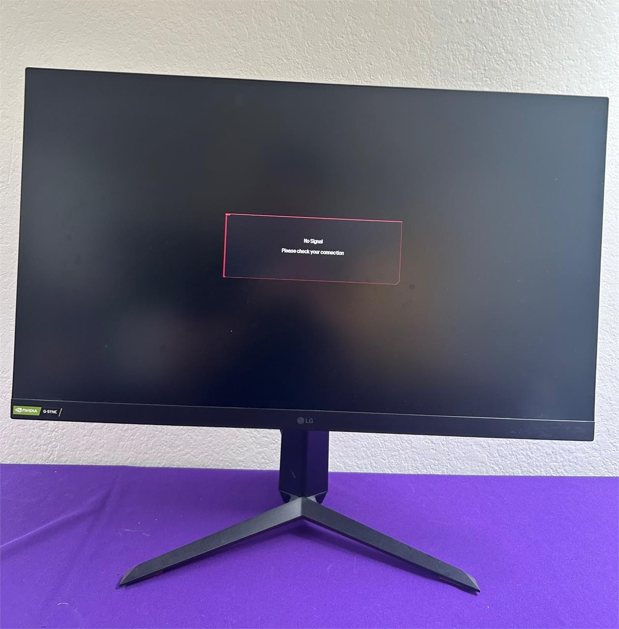 LG Ultra Gear 32” Gaming Monitor, Adjustable