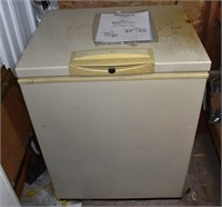 Kenmore 5cu. Chest freezer, working; as is