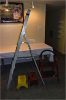 Aluminum painters ladder, folding 2 step stool, 2