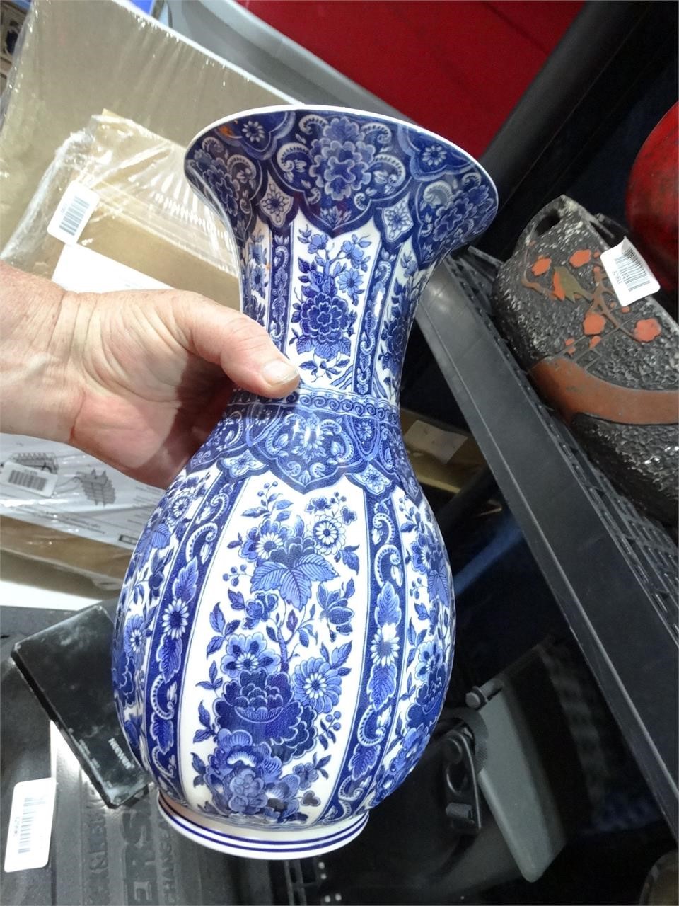 Decorative Blue Delfta 4367 Vase & More