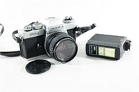 YASHICA FR-II- with 52 mm lens - Japan