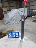 NEW BULLDOG 3000LB LIFT JACK