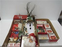 Christmas Decorations, 2 trays