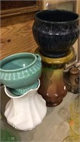 Four pieces of vintage pottery, Jardinere stand,