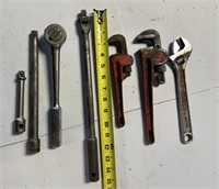 2 Pipe Wrenches, 1/2 ratchet & breaker bar