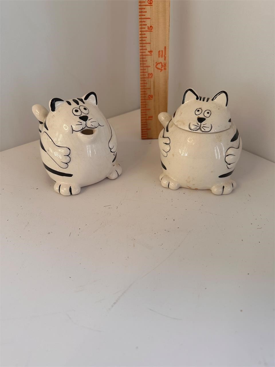 Cat cream and sugar set