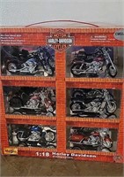 Harley Davidson Motorcycle Set in Box