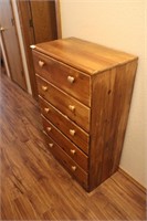 Pine dresser