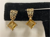 10kt Gold Topaz Earring 1.2gr TW, 1 Stem needs