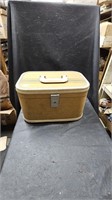 Vtg Gold / Beige Train Case