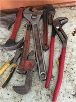 Wrenches & hammer