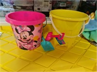 Minnie & yellow sand bucket