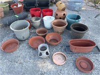 Lot of Plastic Pots