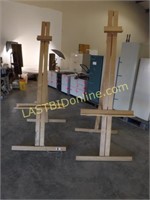 2 LARGE WOODEN ARTIST'S EASELS