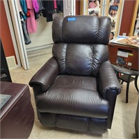 M247 Leather recliner 1