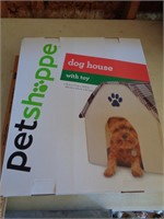 DOG HOUSE WITH TOY