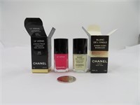 2 vernis à ongles neufs, Chanel