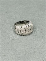 925 silver ring w/ clear stones - size 6