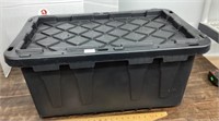 Tough box tote with lid