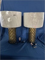 1 LOT 2 MATCHING GOLD HONEYCOMB TABLE LAMPS