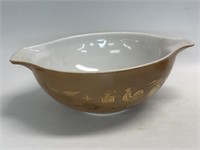 Pyrex 444 Early Americana Cinderella Nesting Bowl