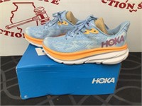 Hoka Women’s 7D Wide Clifton 9 Tennis Shoes MIB
