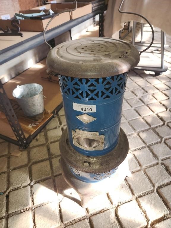 Vintage Round Oak Smokeless Oil Heater