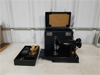 RARE FEATHER WEIGHT SINGER SEWING MACHINE