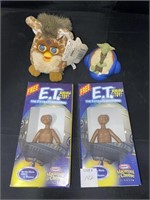 (2) E.T. BENDABLE TOYS IN BOX, YODA MAGIC EIGHT BA
