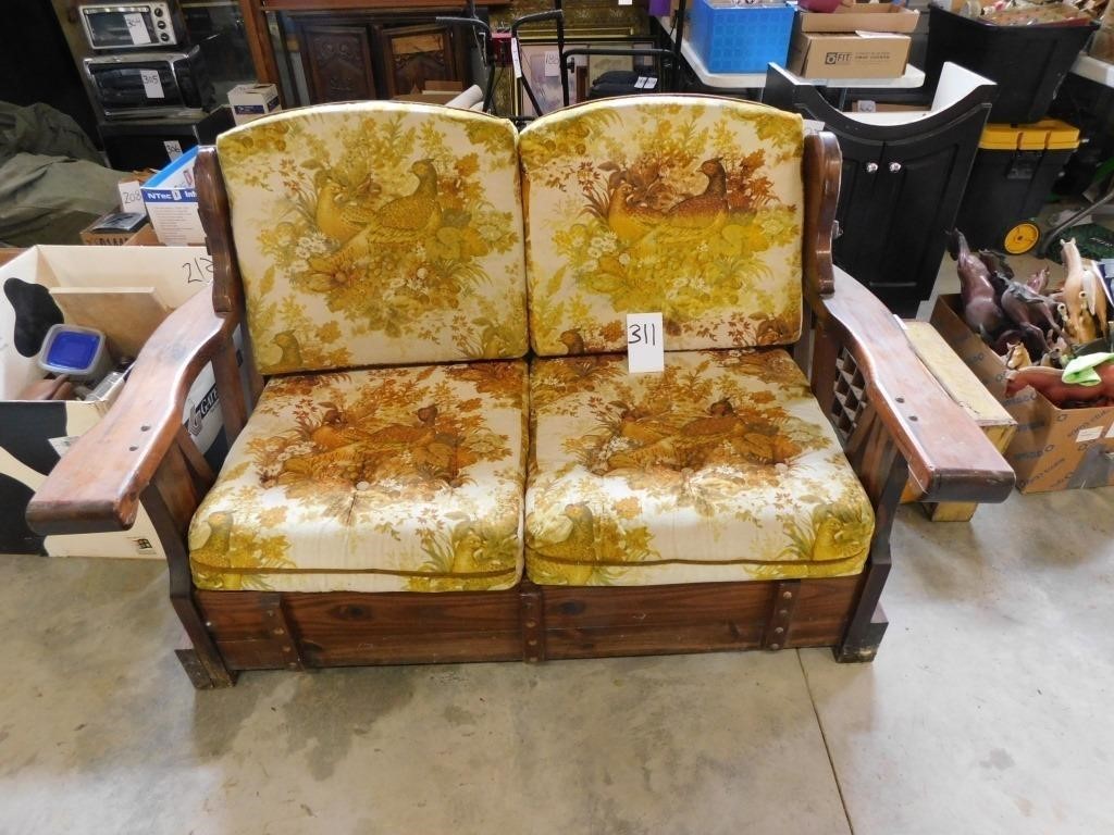 HEAVY WOOD LOVE SEAT