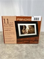 Pandigital 11 inch LCD digital photo frame