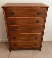 Solid Wood Dove Tailed Dresser 34 x 45 x 19