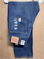 size 49 X 32 Levi Strauss men jeans